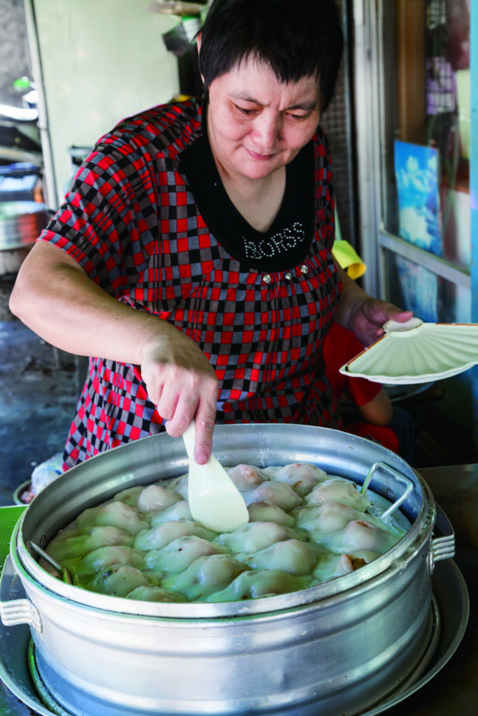 清蒸蝦仁肉圓可加入哇沙米一起食用，讓味蕾食感更加提升